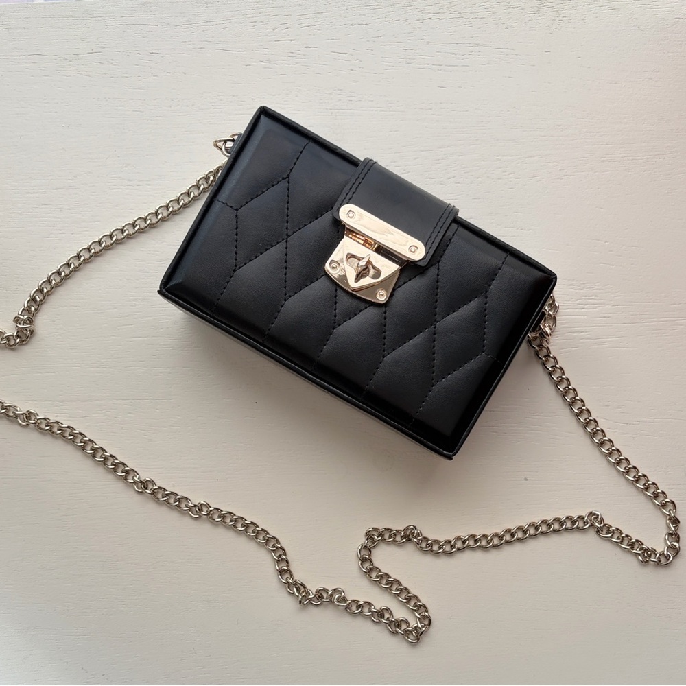 WOLF Black Quilted Chain Travel Anti Tarnish Jewelry Crossbody Bag/Clutch